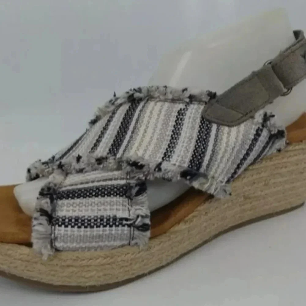 Minnetonka Multi Laredo Breeze Sandals Size 10